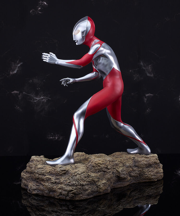 **Pre-order** SHIN JAPAN HEROES UNIVERSE Ultraman
