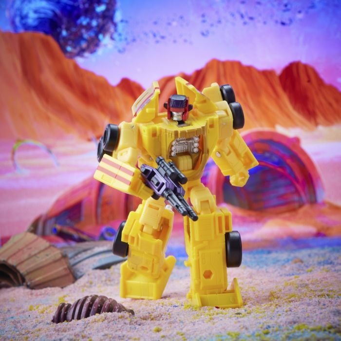 Transformers: Generation 1 - Decepticon Dragstrip Deluxe Class Legacy Series 5.5” Action Figure