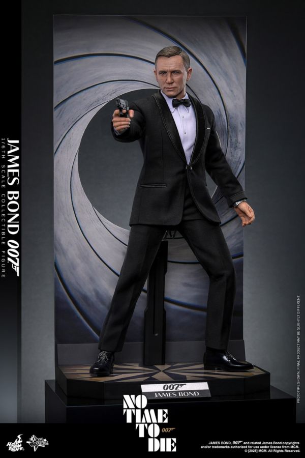 **Pre-order** James Bond: No Time To Die - James Bond (Daniel Craig) 1:6 Scale Collectable Action Figure