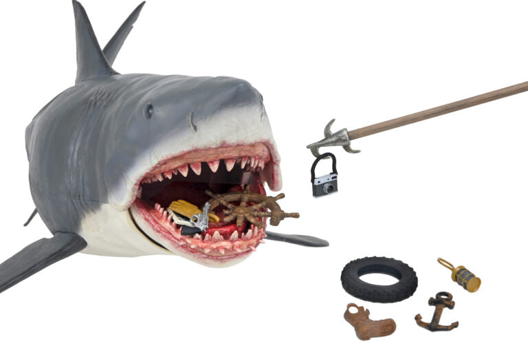 JAWS 15″ HEAD TO TAIL ACTION FIGURE “THE GAME OF JAWS” 50TH ANNIVERSARY