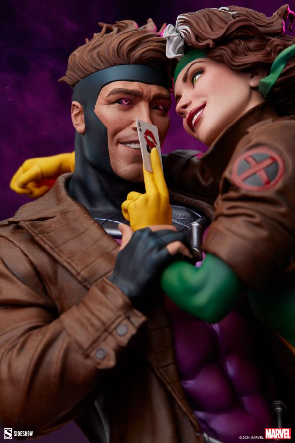 X-Men - Rogue & Gambit Statue