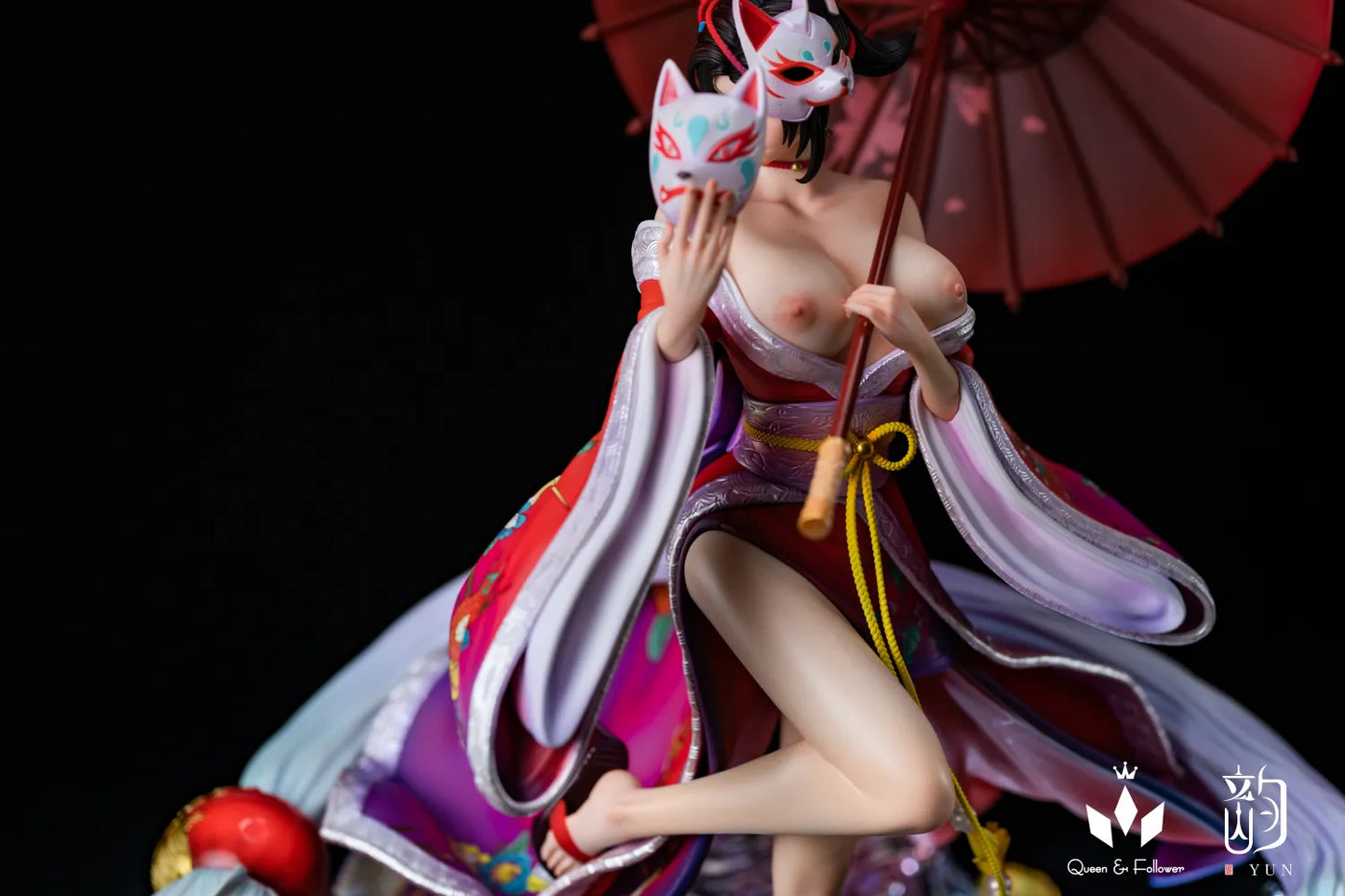 Queen&Follower YUN Studio The Unsurpassed Beauty Resin Statue
