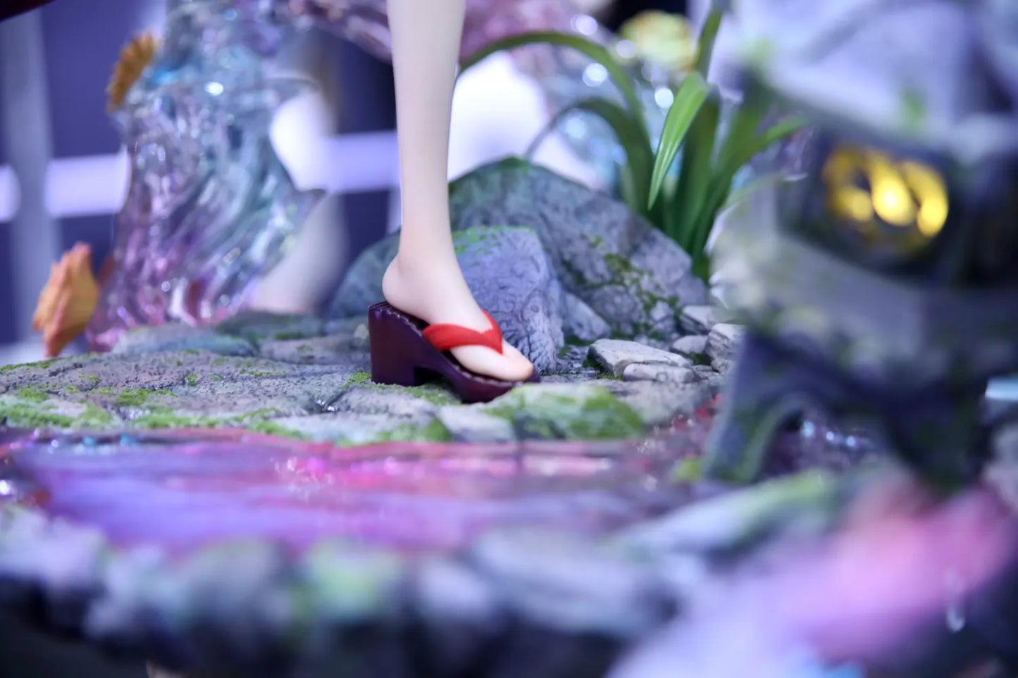 Queen&Follower YUN Studio The Unsurpassed Beauty Resin Statue