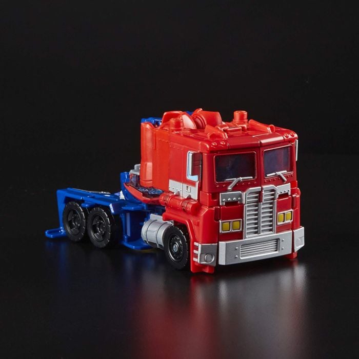 Transformers: Generations Power of the Primes Evolution Optimus Prime