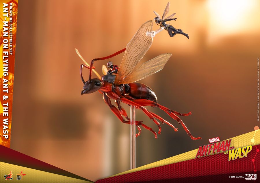 Ant-Man and the Wasp - Ant-Man on Flying Ant & the Wasp Set