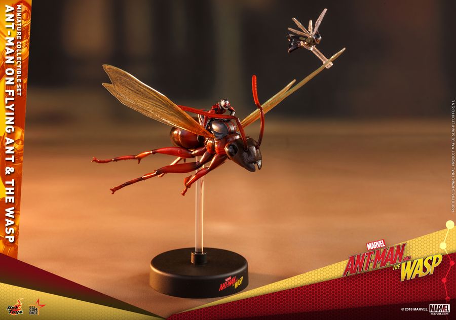 Ant-Man and the Wasp - Ant-Man on Flying Ant & the Wasp Set