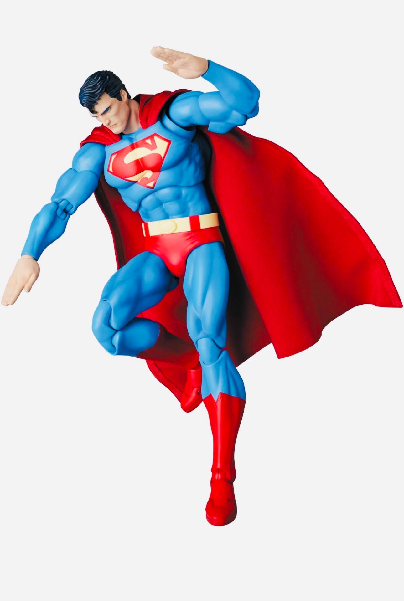 Superman (Hush Ver.) - Mafex Action Figure