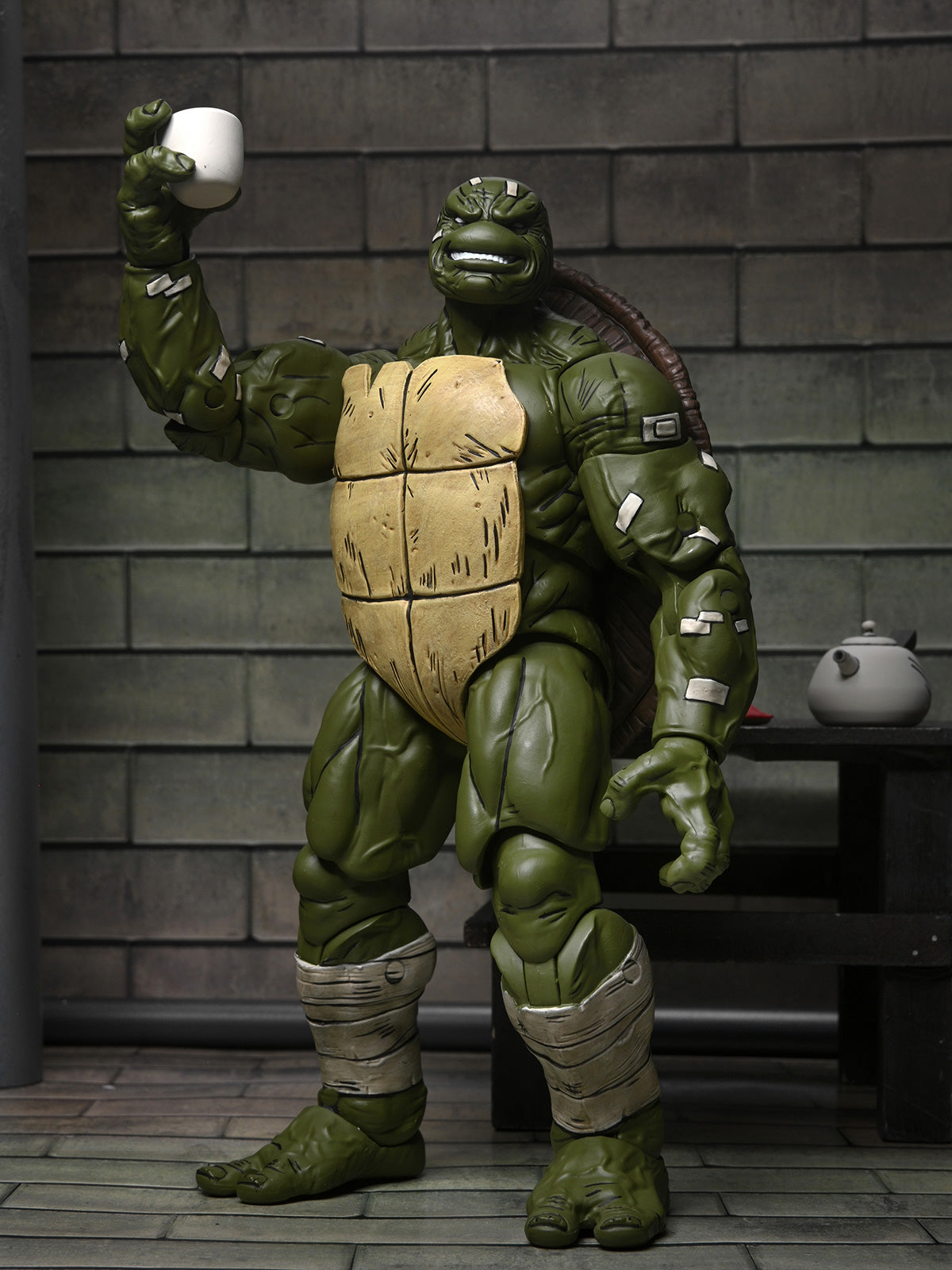 TMNT THE LAST RONIN – BATTLE DAMAGED RONIN – 7″ SCALE ACTION FIGURE