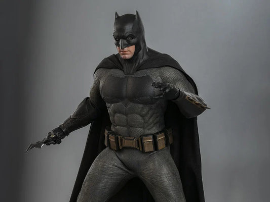 Hot Toys Batman v Superman: Dawn of Justice MMS731 Batman (Ver.2) Action 1/6 Scale Action Figure