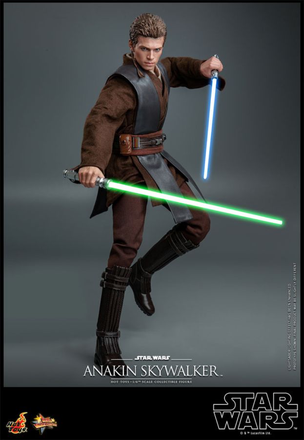 Star Wars - Anakin Skywalker Attack of the Clones 1:6th Scale Collectable Action Figure