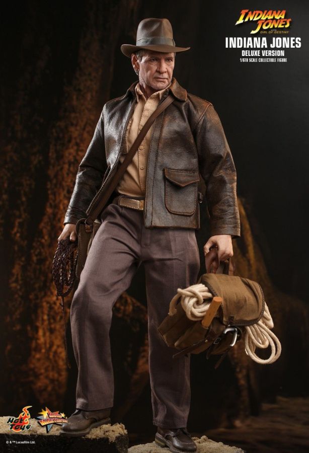 **Pre-order** Indiana Jones and the Dial of Destiny (2023) - Indiana Jones Deluxe 1:6 Scale Action Figure