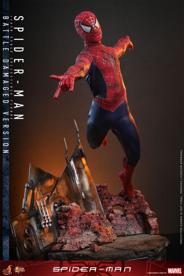 Spider-Man (2002) - Spider-Man (Battle Damaged Version) 1/6th Scale Hot Toys Action Figure **Pre-order**