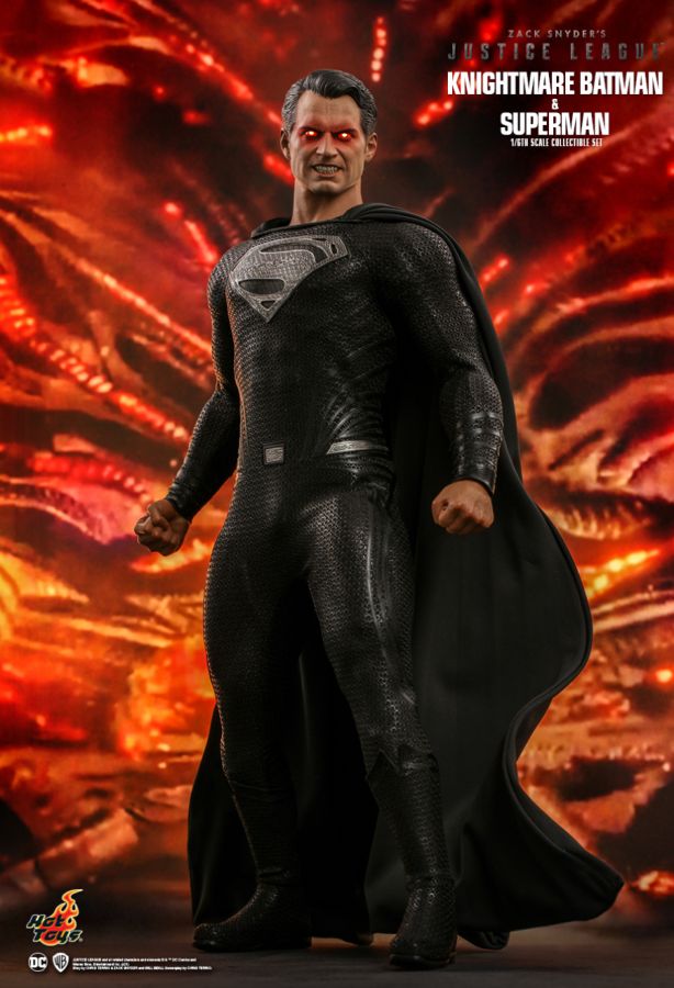 **Pre-order** Zack Snyder's Justice League (2021) - Knightmare Batman & Superman 1:6 Scale Collectable Set