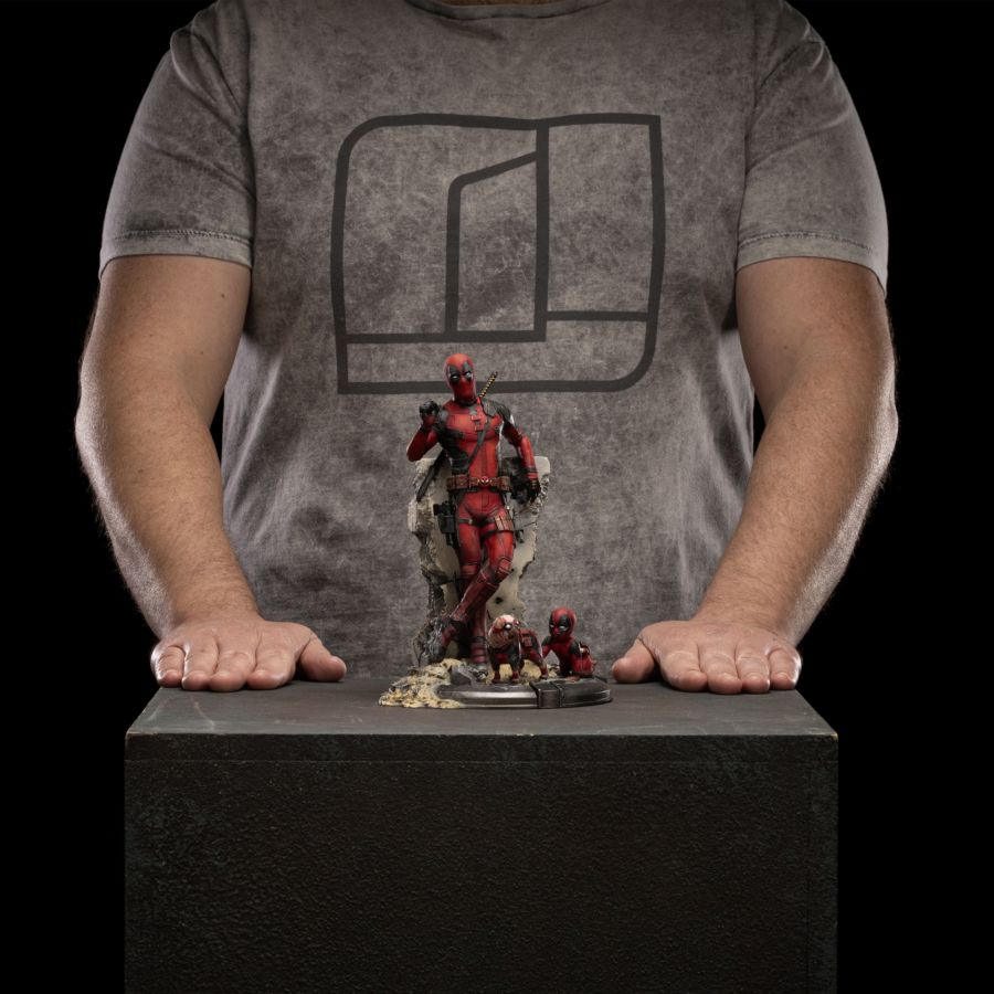 Deadpool & Wolverine (2024) - Deadpool 1/10th Scale Statue