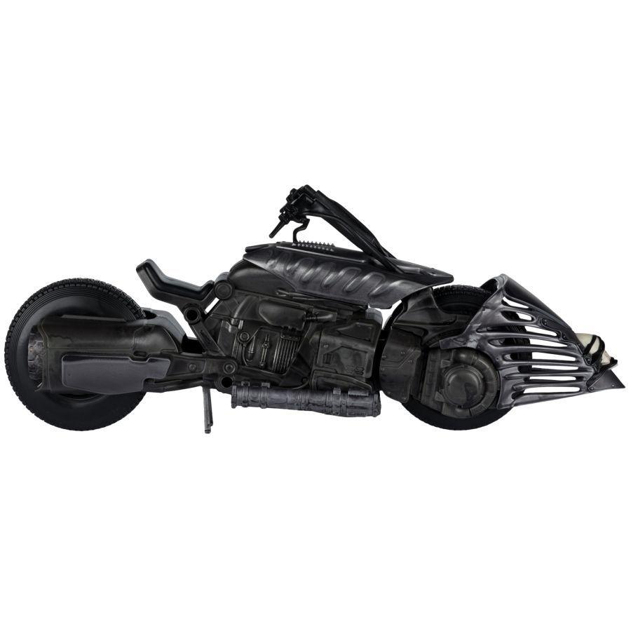 Supergirl (2026) – Lobo’s Spacehog Deluxe Vehicle