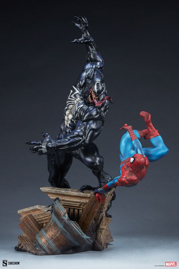 Marvel Comics - Spider-Man vs Venom Maquette **Pre-Order**