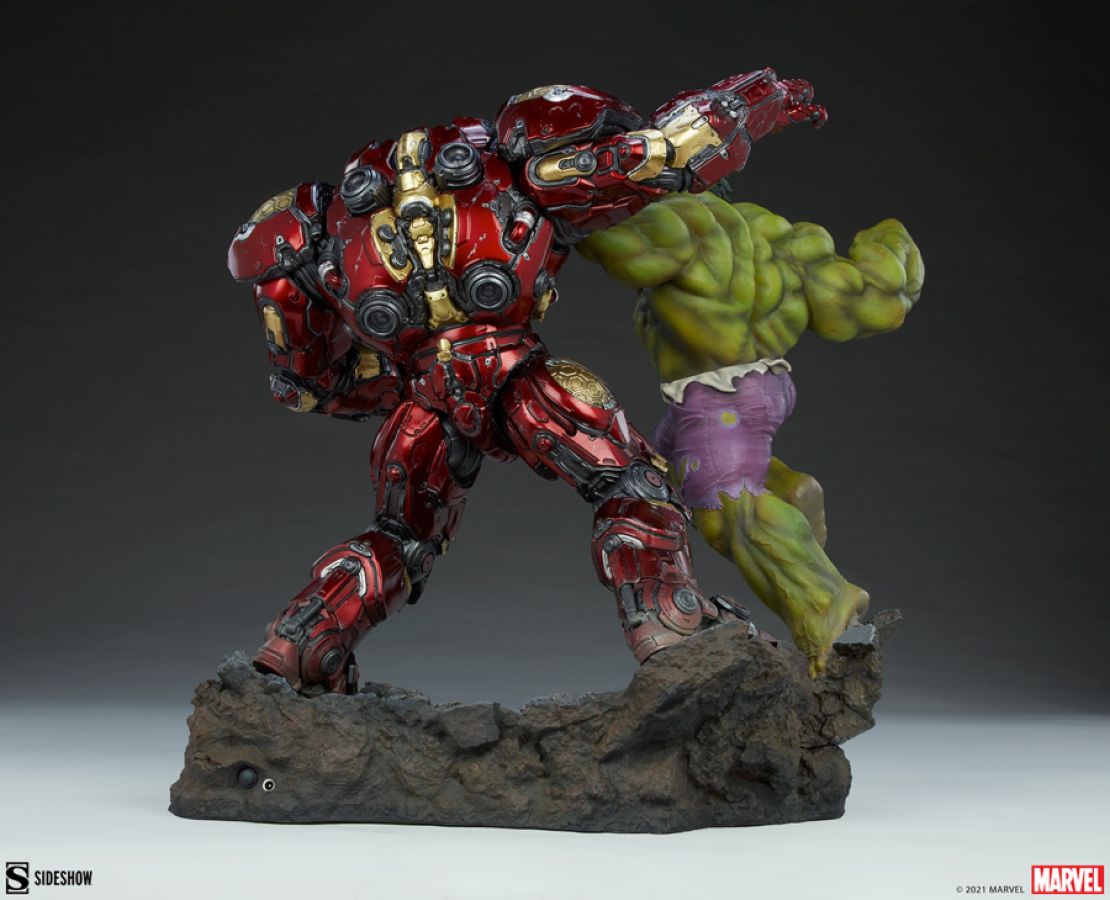 **Pre-order** Marvel Comics - Hulk vs Hulkbuster Maquette