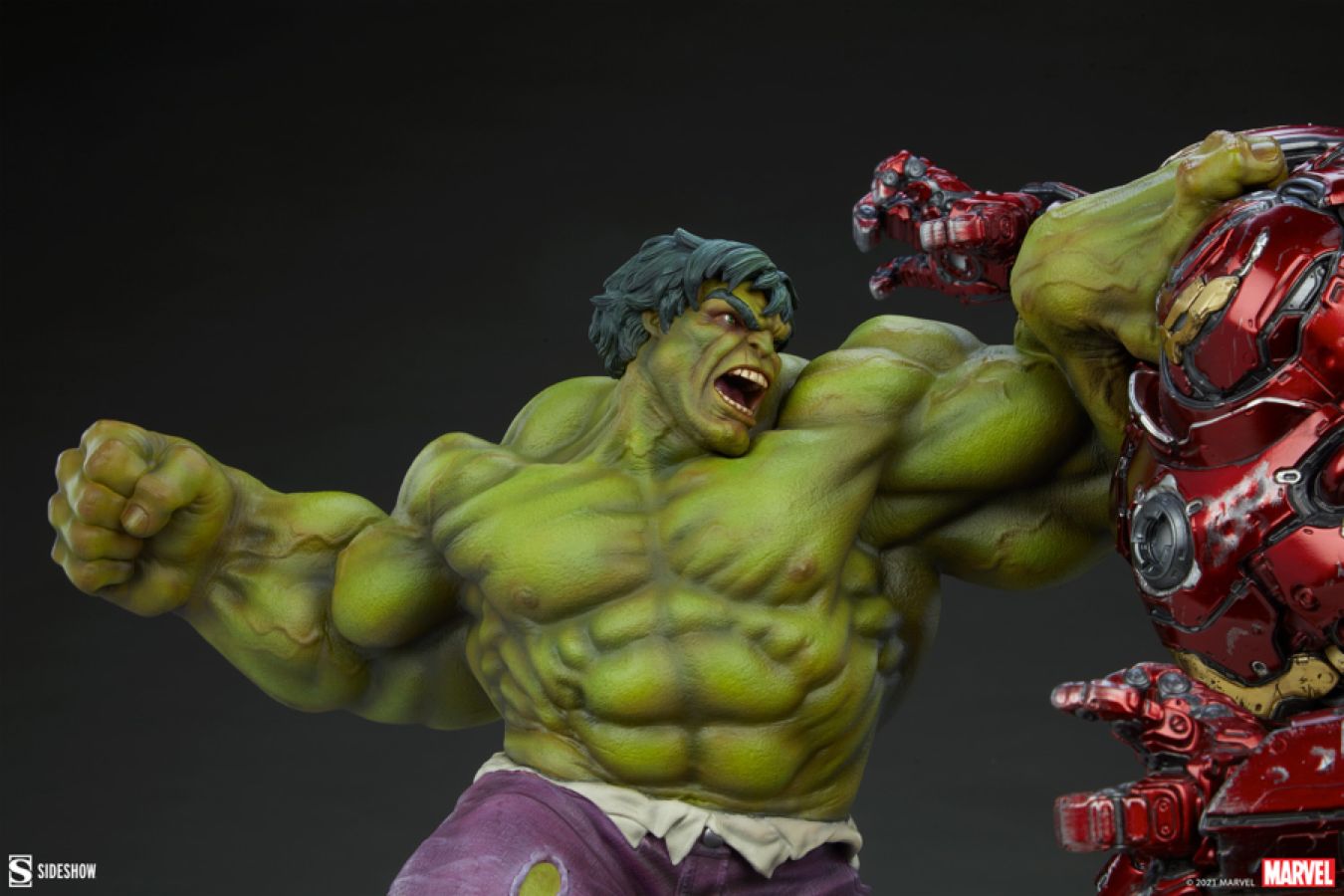 **Pre-order** Marvel Comics - Hulk vs Hulkbuster Maquette