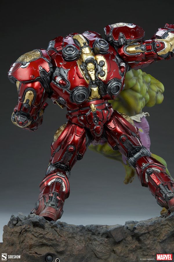 **Pre-order** Marvel Comics - Hulk vs Hulkbuster Maquette