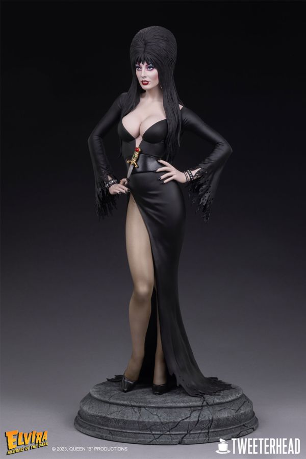 **Pre-order** Elvira - Mistress of the Dark 1:4 Scale Maquette