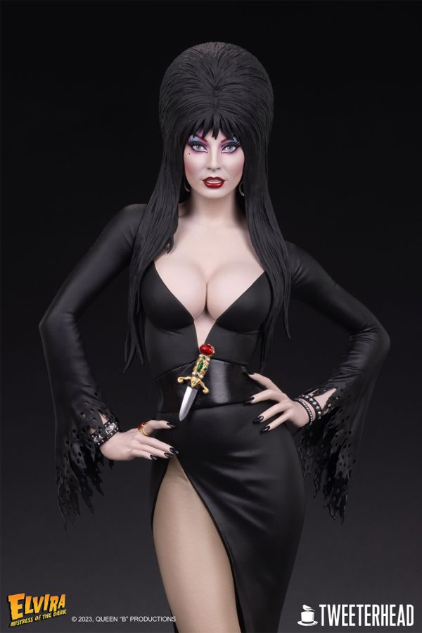 **Pre-order** Elvira - Mistress of the Dark 1:4 Scale Maquette