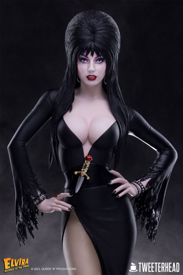 **Pre-order** Elvira - Mistress of the Dark 1:4 Scale Maquette