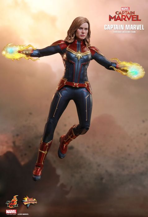 Captain Marvel (2019) - Captain Marvel 1/6th Scale Hot Toys Action Figure