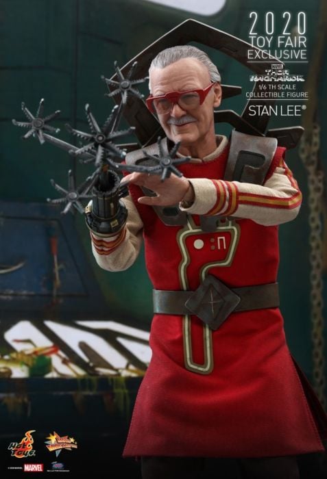 Thor 3: Ragnarok - Stan Lee Cameo 1/6th Scale Hot Toys Action Figure (2020 Toy Fair Exclusive)