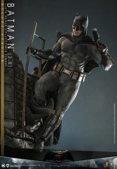 Hot Toys Batman v Superman: Dawn of Justice MMS732 Batman (Ver.2) Deluxe Action 1/6 Scale Action Figure