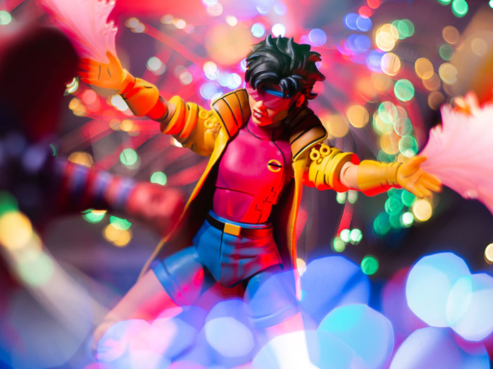 X-Men: The Animated Series - Jubilee 1/6th Scale Action Figure