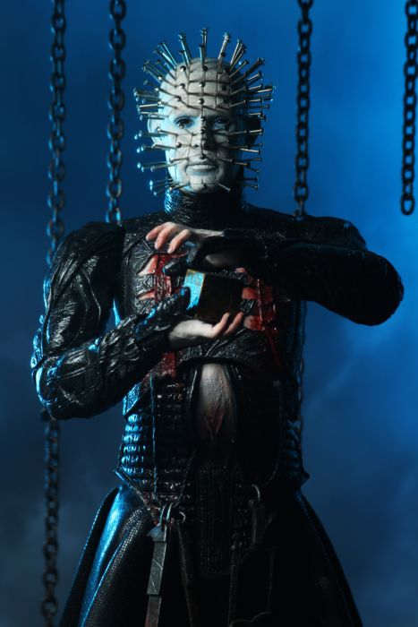 Hellraiser - Pinhead Ultimate 7" Scale Action Figure