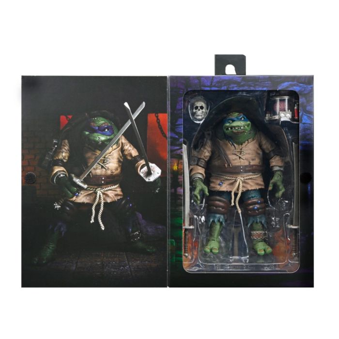 Teenage Mutant Ninja Turtles x Universal Monsters - Leonardo as the Hunchback Ultimate 7" Scale Action Figure