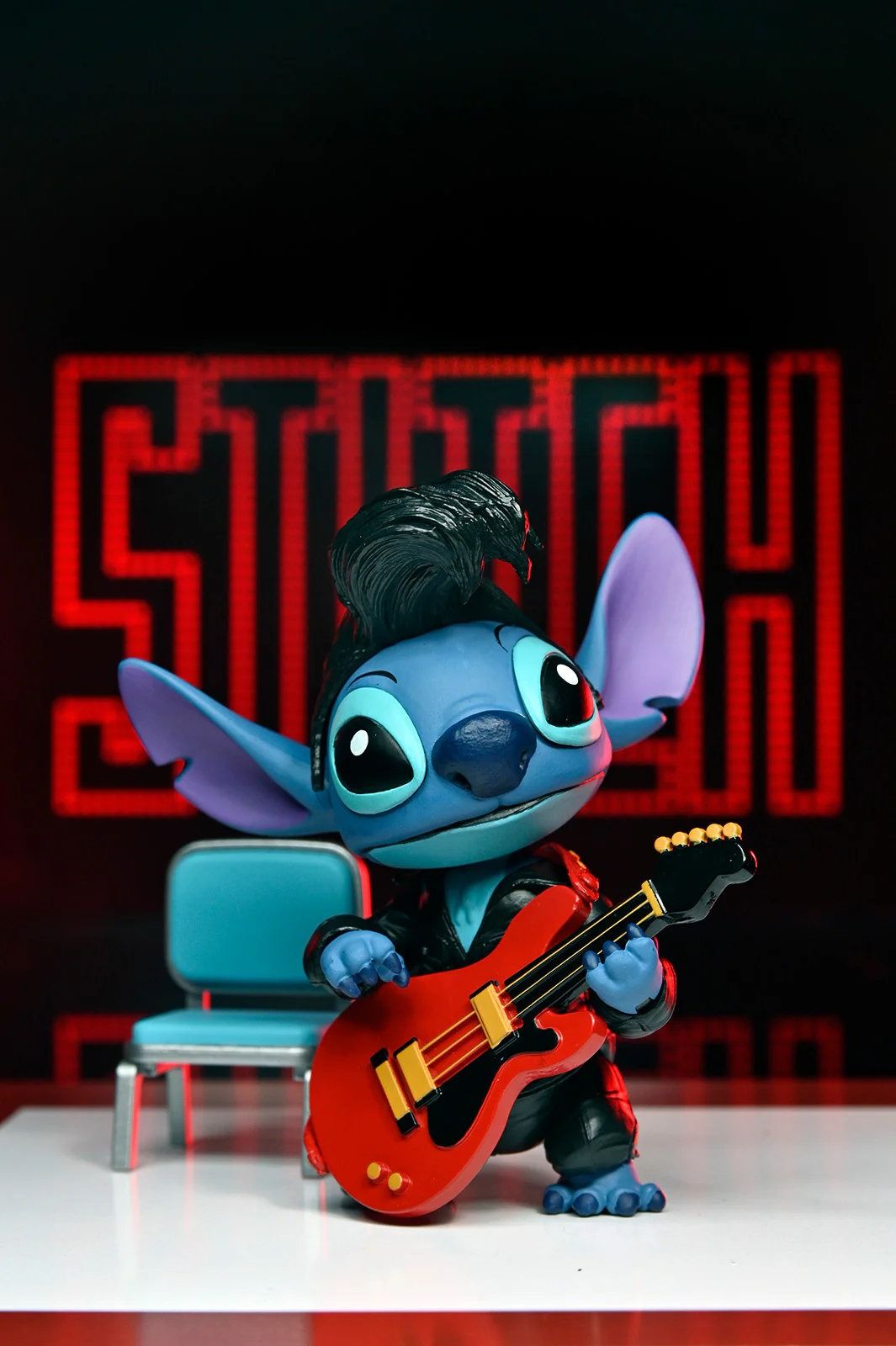 NECA Disney Lilo & Stitch Elvis Singer Stitch Ultimate 7" Scale Action Figure