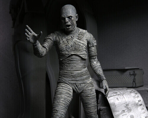 NECA - Universal Monsters Mummy 7 Ultimate Action Figure Black & White Version