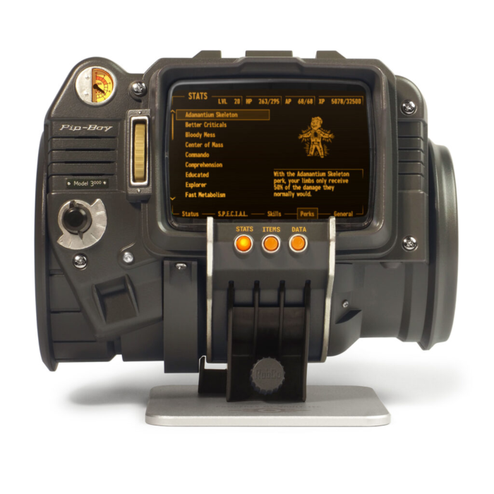 Fallout: New Vegas - Pip-Boy 3000 Mk V 1:1 Scale Life-Size Prop Replica